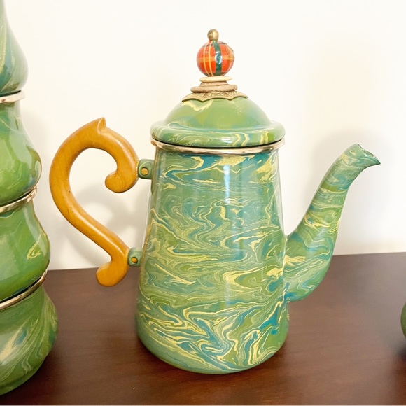Vintage RARE MacKenzie-Childs Victoria and Richard Green Enamel 12 pc Tea Set - Picture 6 of 10